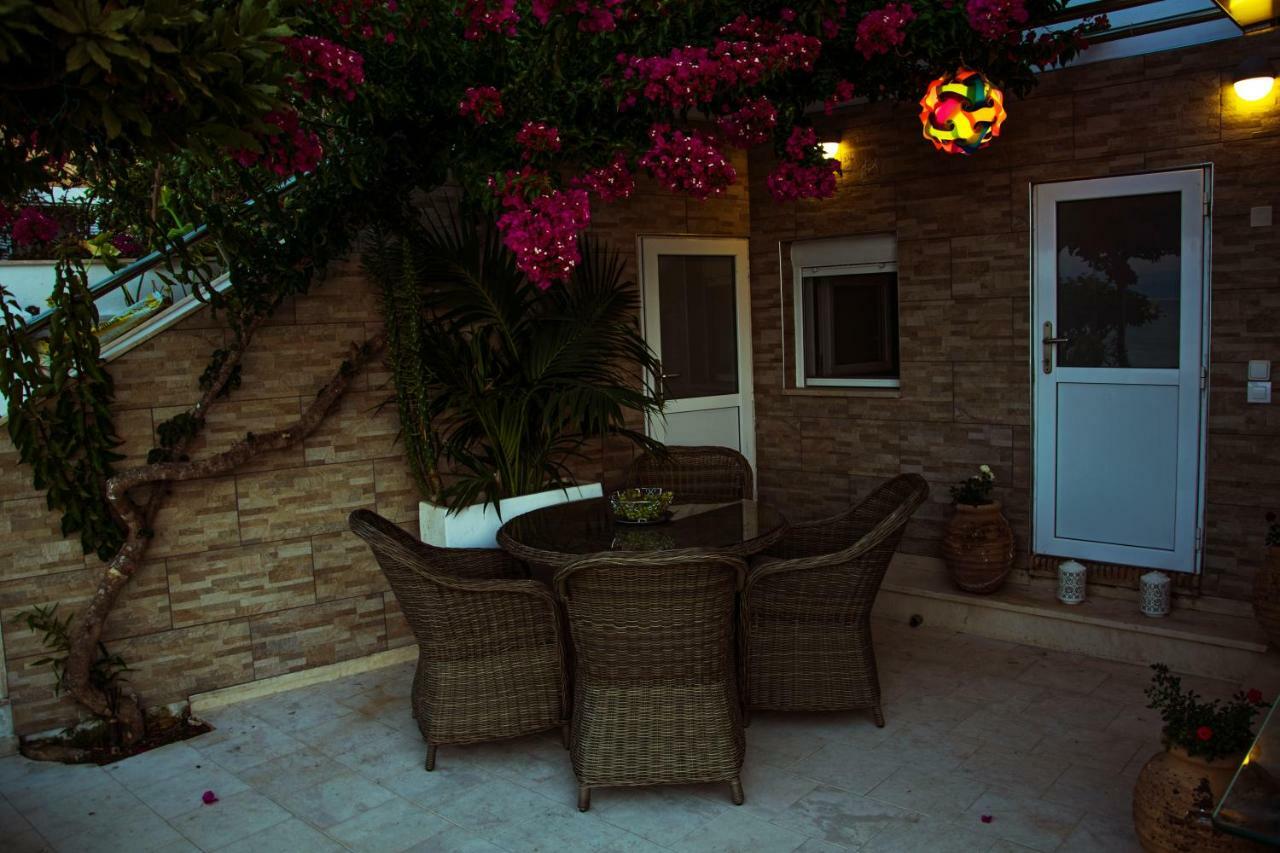 Villa Evita Mesongí المظهر الخارجي الصورة